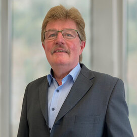 Dr. med. U. Pecs Zoltan Molnar (Konsiliararzt)