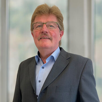 Dr. med. U. Pecs Zoltan Molnar (Konsiliararzt)